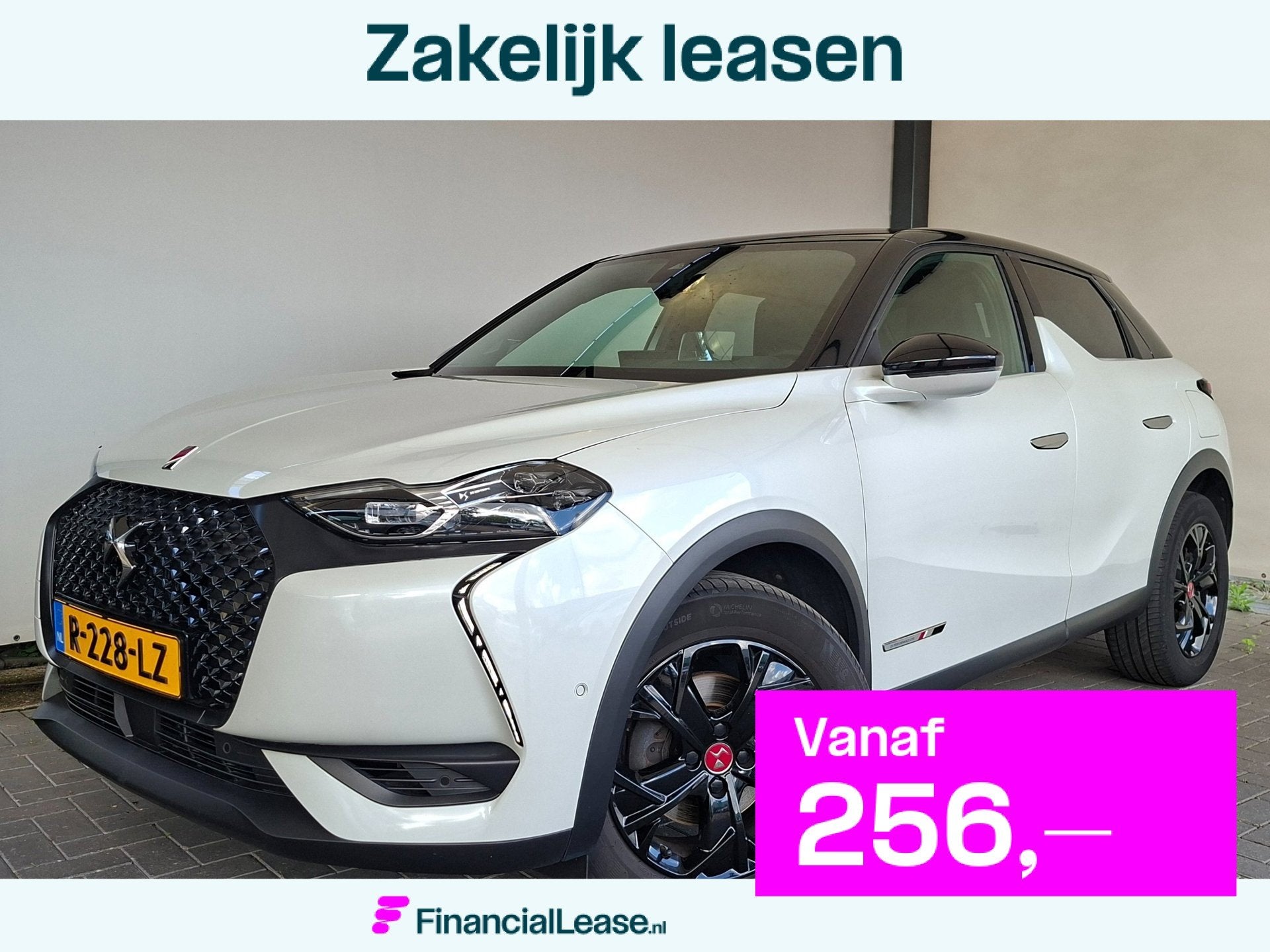 DS 3 Crossback 1.2 PureTech So Chic|Stoelverwarming|Adaptive, Gebruikt, 1199 cc, Wit, Automatische klimaatregeling