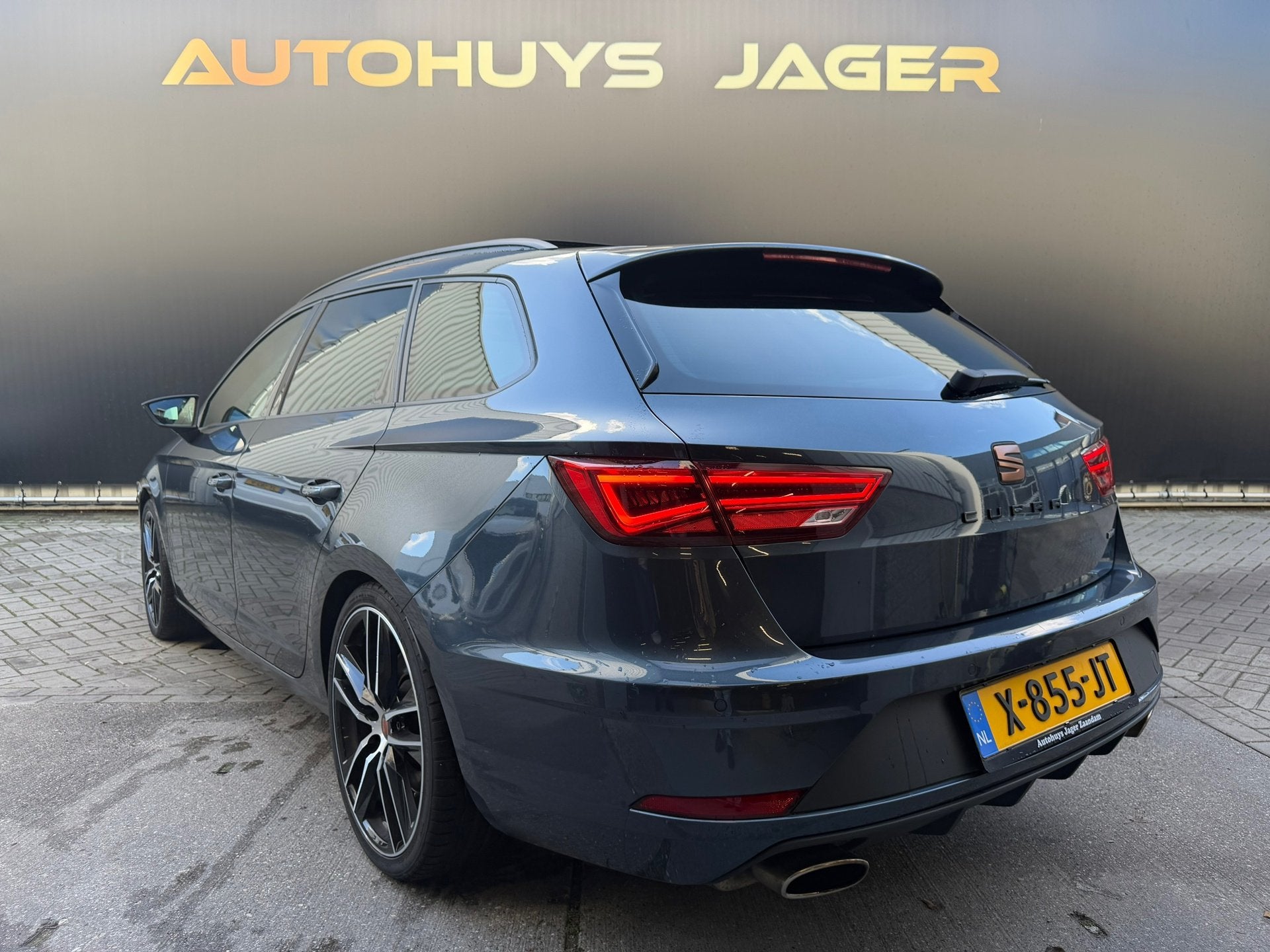 Seat Leon ST 2.0 TSI 4DRIVE CUPRA Ultimate Edition Pano Virt, Auto's, Automaat, Dealer onderhouden, Gebruikt, 4 cilinders