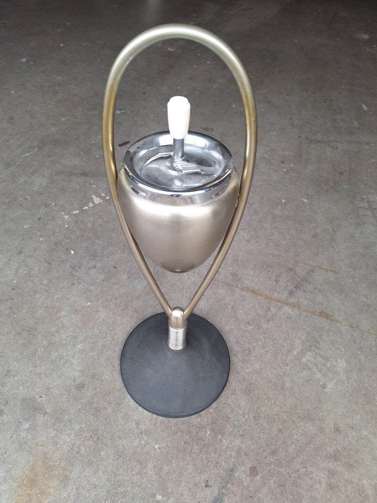 oude vintage staande  asbak, Ophalen