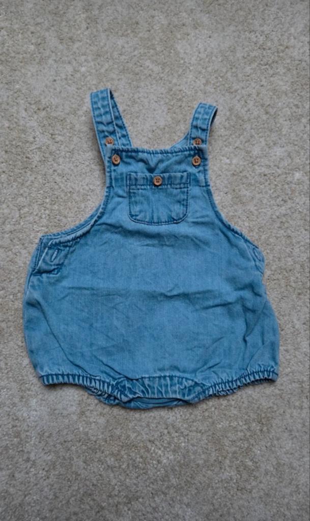 Korte tuinbroek maat 68, Kinderen en Baby's, Babykleding | Maat 68, Broekje, Ophalen of Verzenden, Zo goed als nieuw, Hema