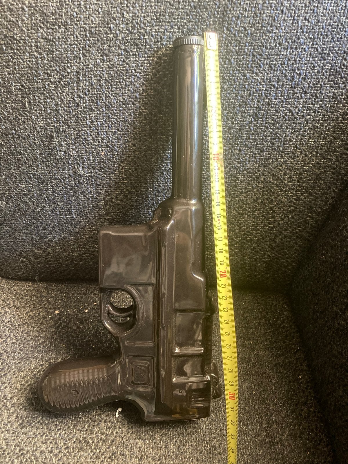 Unieke fles in de vorm van een C96 pistool - decoratie, Ophalen of Verzenden