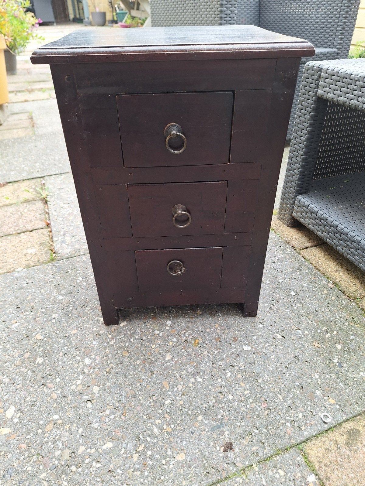Donkerbruin houten ladekastje met 3 laden, Minder dan 50 cm, Gebruikt, Klassiek, 3 of 4 laden
