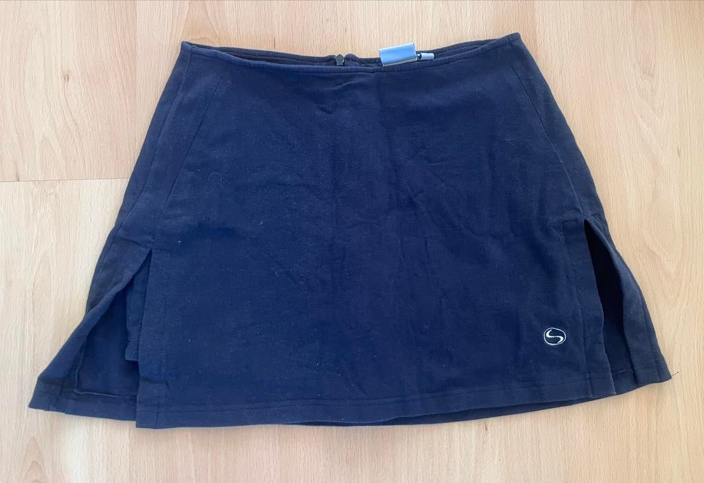 Donkerblauw tennisrokje maat S met broekje en rits, Sport en Fitness, Tennis, Ophalen of Verzenden, Gebruikt, Kleding