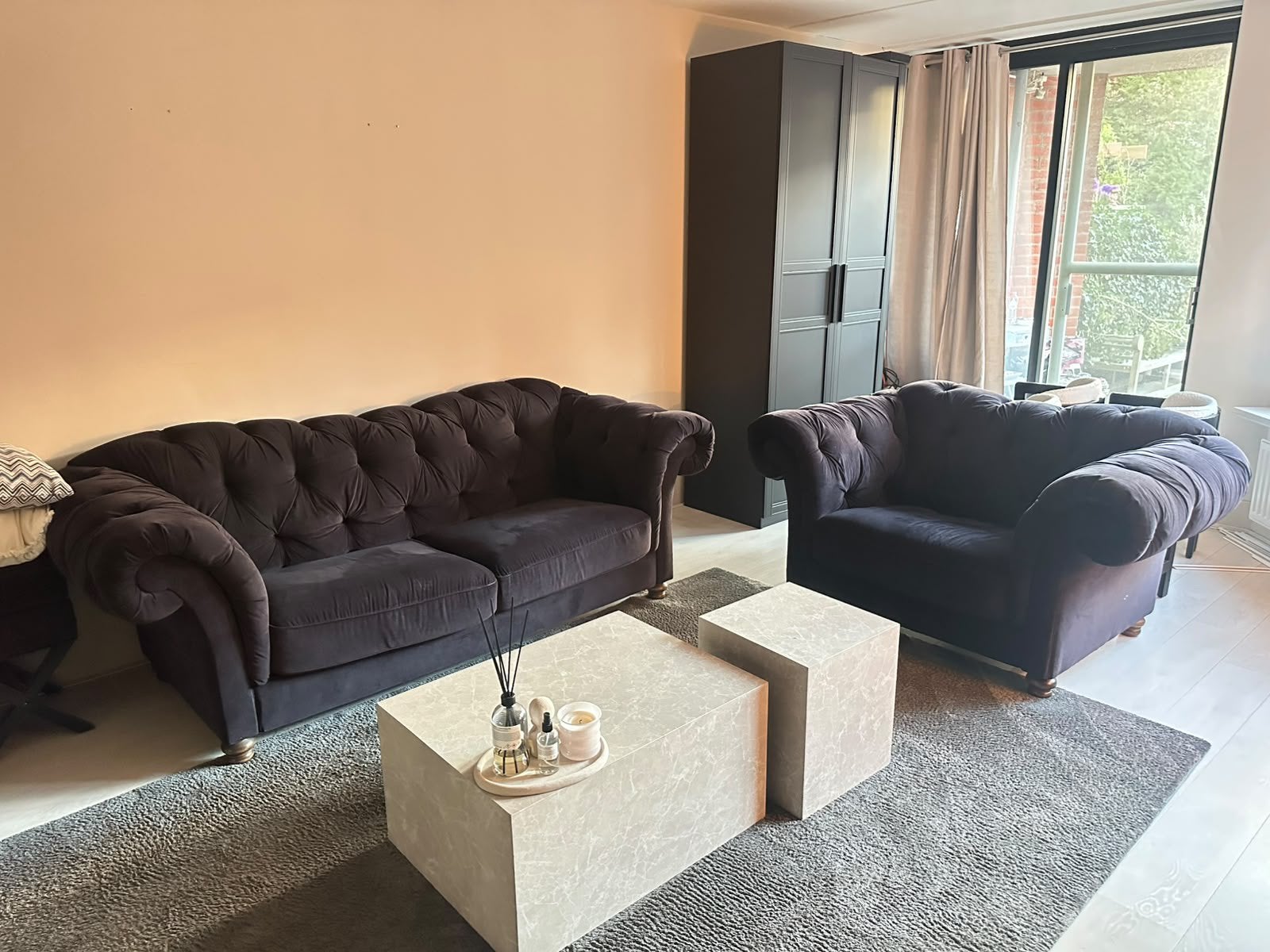 Bankstel + fauteuil (loveseat) zwart fluweel, Ophalen, Gebruikt