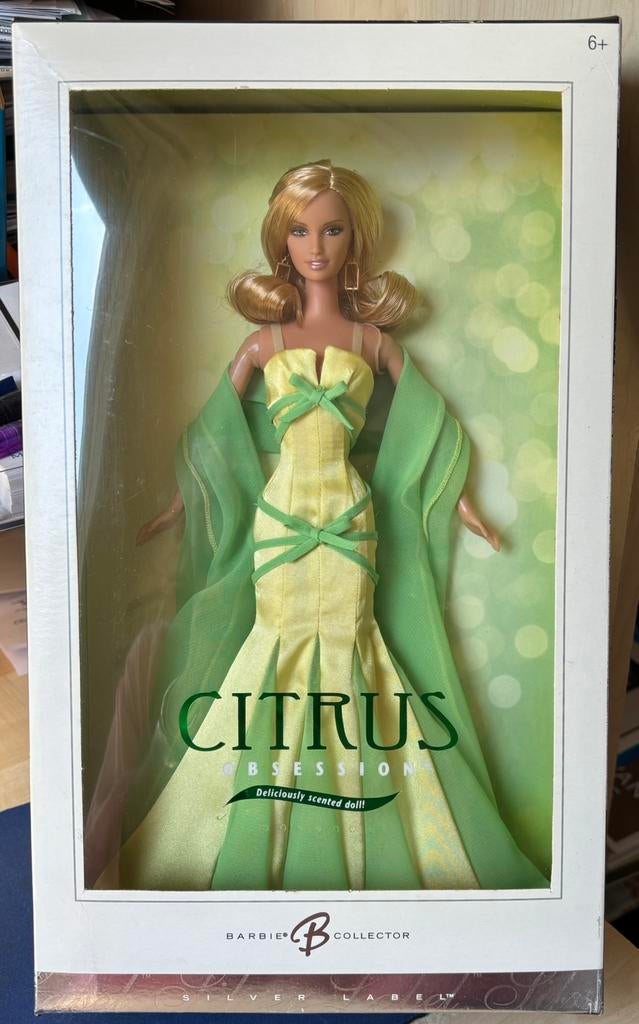 Citrus obsession Barbie NRFB, Ophalen of Verzenden, Zo goed als nieuw, Fashion Doll