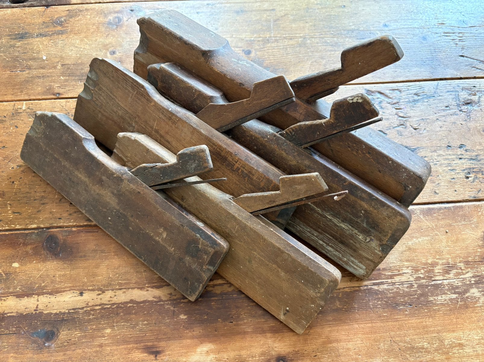 5 oude houten handschaven, Antiek en Kunst, Antiek | Gereedschap en Instrumenten, Ophalen