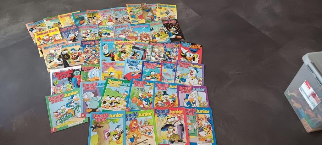 Grote collectie Donald Duck en Donald Duck Junior, Meerdere stripboeken, Ophalen, Gelezen