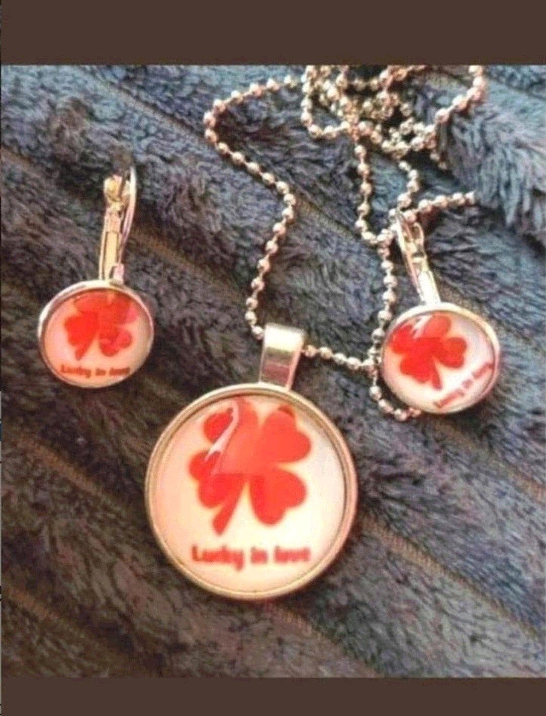 ketting en oorbellen klavertje vier, Verzenden, Nieuw, Zilver, Met hanger