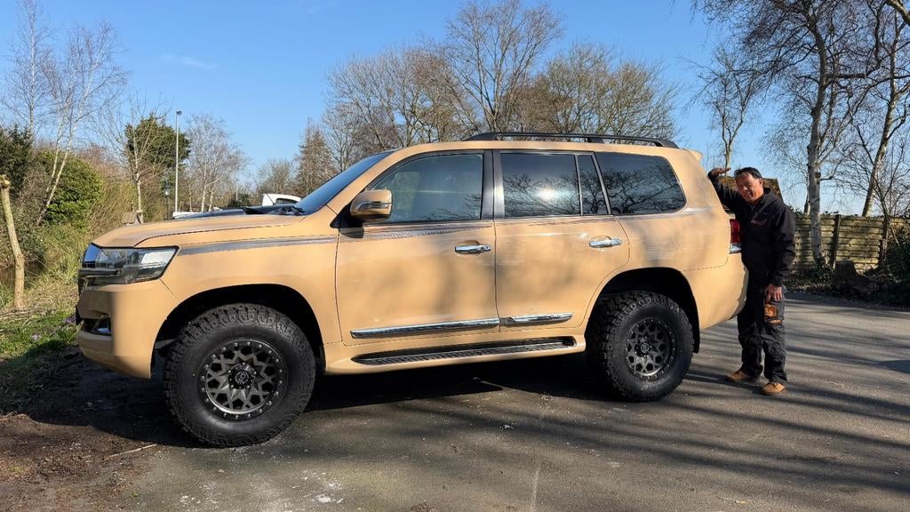 Foto 13 van Toyota Landcruiser V8 Petrol 4.7L unieke Youngtimer