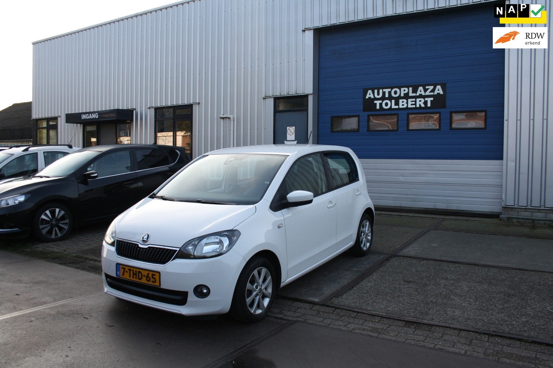 Skoda Citigo 1.0 Greentech Drive *BJ'14*AIRCO*CRUISE*, Auto's, Euro 5, Stof, Gebruikt, Zwart