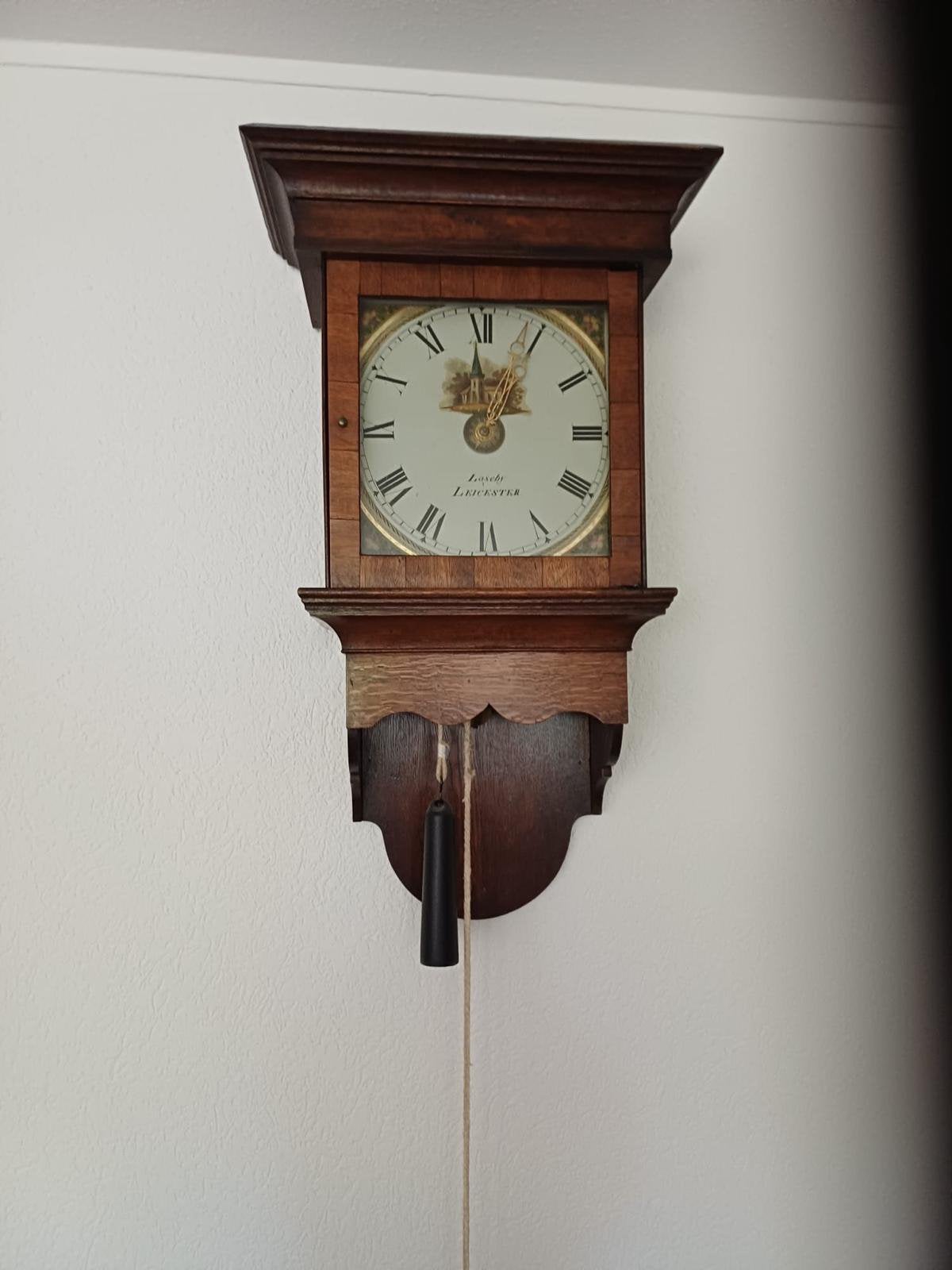 Houten hang klok, Ophalen