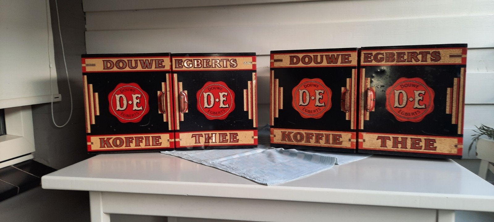 douwe egberts blikken .€ 100 p.stuk ., Ophalen, Gebruikt