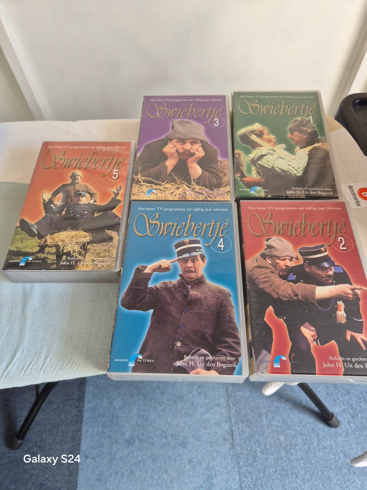 Swiebertje VHS Banden - Complete Collectie (Deel 1-5), Gebruikt, Alle leeftijden, Komedie, Inclusief doosje
