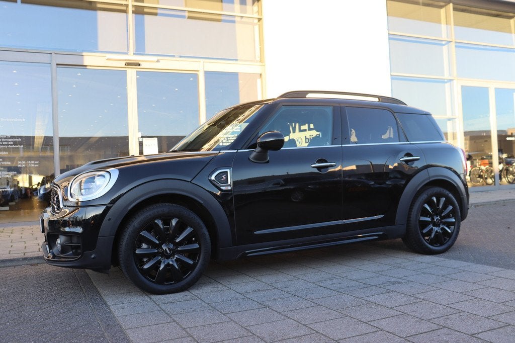 MINI Countryman Cooper S Chili Automaat / Panoramadak / Acht, Zwart, SUV of Terreinwagen, Mini Next, 5 stoelen