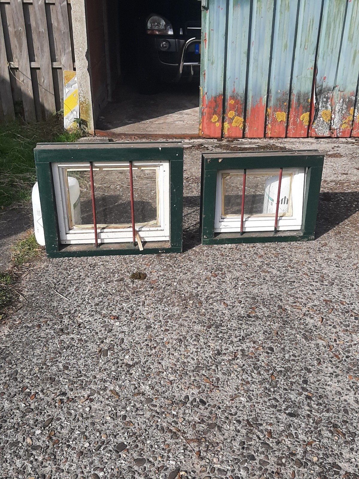 2 x hardouten kozijn met openslaand raampje, Doe-het-zelf en Verbouw, Raamkozijn, Nieuw, Ophalen of Verzenden, Minder dan 75 cm