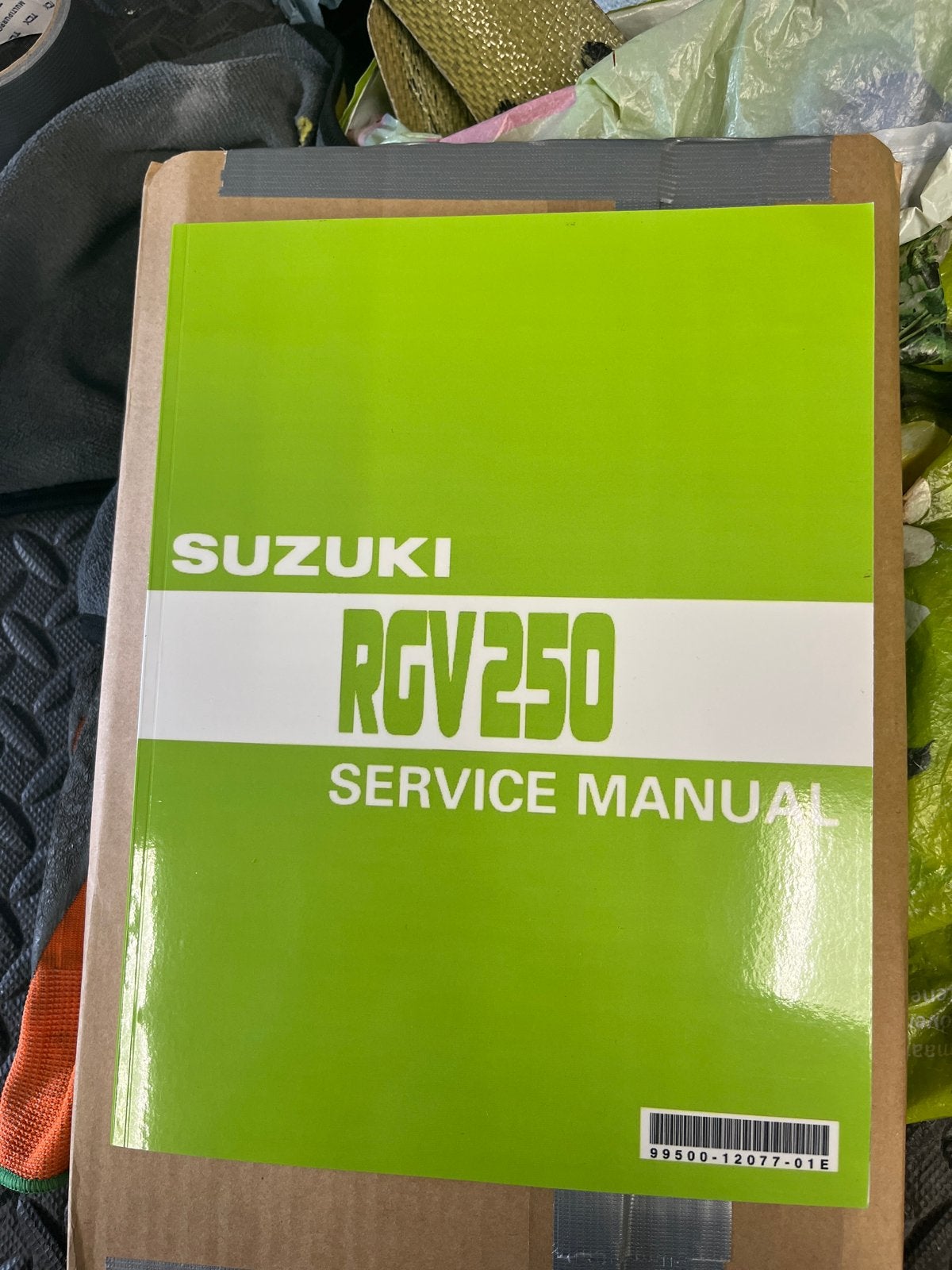 Suzuki RGV250 Service Manual - Nieuwstaat!, Ophalen of Verzenden, Suzuki
