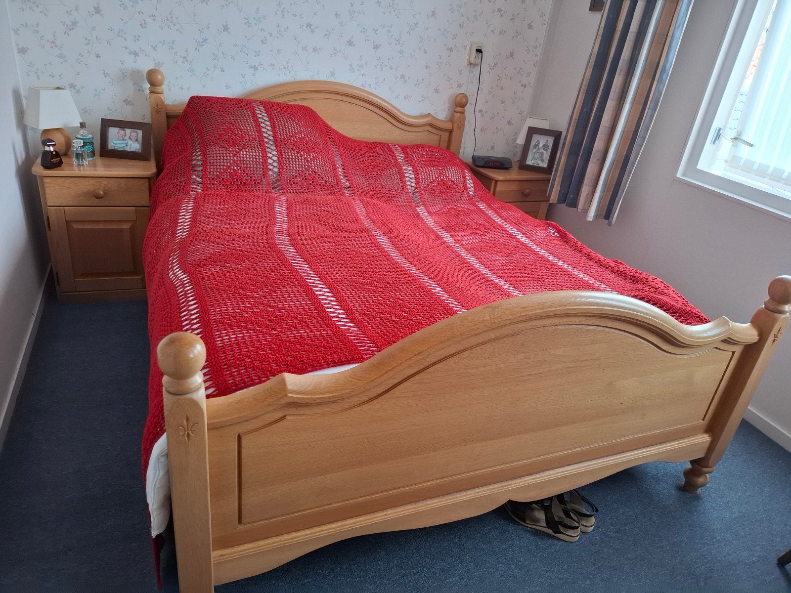 Houten tweepersoons bed 160200, Ophalen, Gebruikt, Bruin, Tweepersoons
