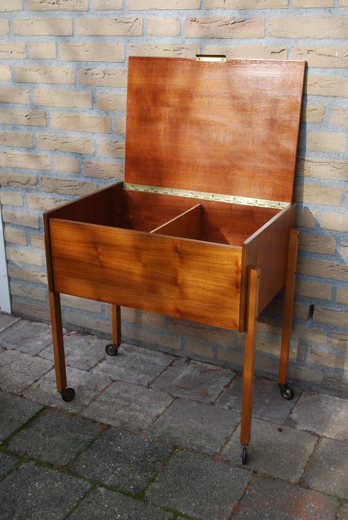 Kleptafeltje, naaikastje teak, Antiek en Kunst, Ophalen