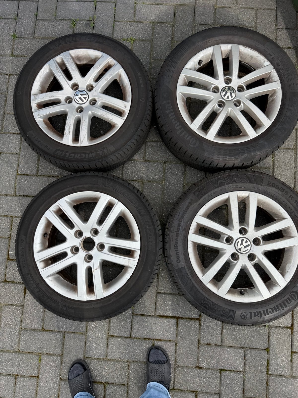 4 gebruikte banden: 2x Michelin, 2x Continental 205/55 R16, Ophalen, Gebruikt, 16 inch, 205 mm