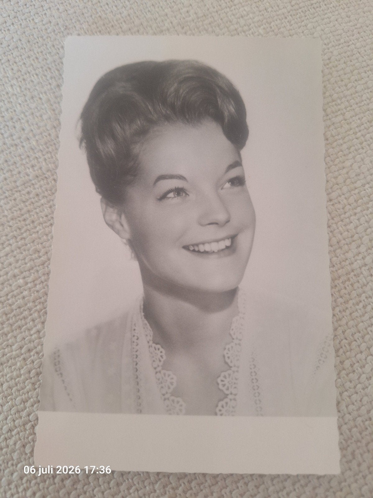 Romy Schneider fotokaart, Ophalen of Verzenden, Zo goed als nieuw, Foto of Kaart