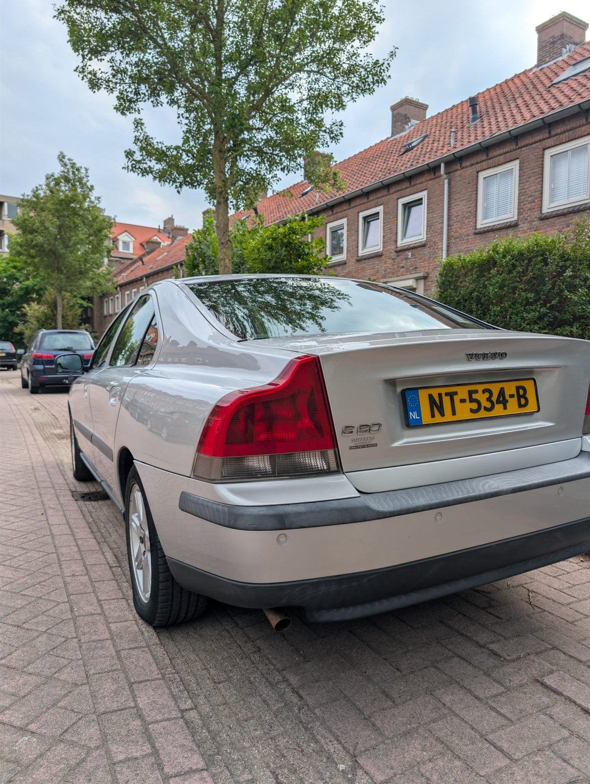 Volvo S60 2.4 140PK AUT 2004 Grijs, S60, 11 km/l, 2435 cc, Particulier