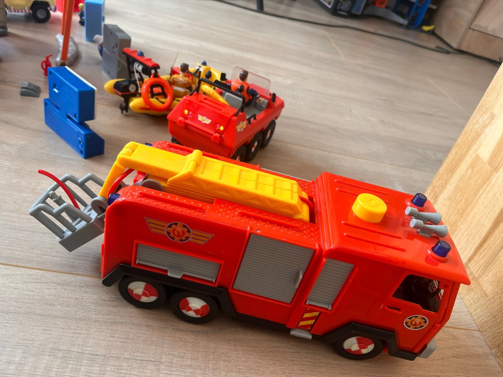 Brandweerman Sam speelset met vuurtoren, helikopter en voert, Ophalen, Gebruikt, Jongen of Meisje