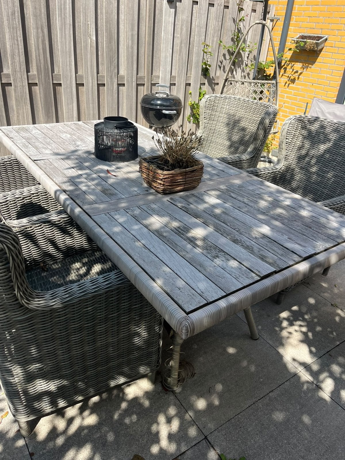 Gratis af te halen: Houten tuintafel, Tuin en Terras, Ophalen, Gebruikt, Rechthoekig, Hout