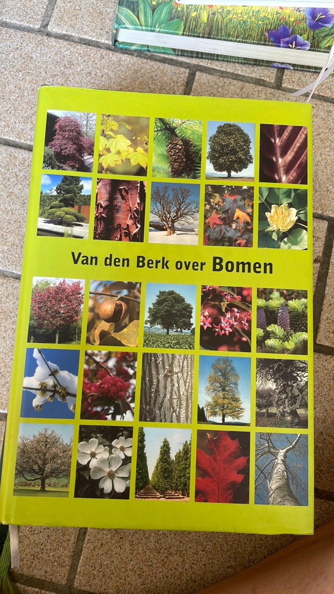Van den Berk over Bomen, Ophalen, Zo goed als nieuw