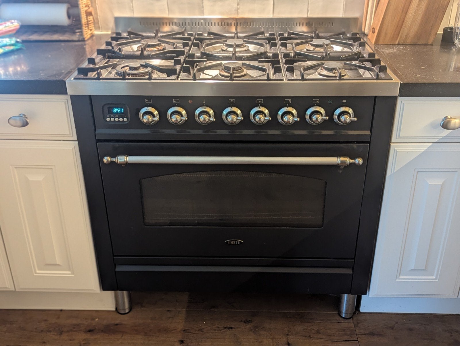 Moet weg Boretti Fornuis met Gasfornuis en Oven - Zwart, Ophalen, Hete lucht, 60 cm of meer, Zo goed als nieuw