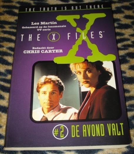 X-files: De avond valt van Les Martin, Boeken, Ophalen of Verzenden, Gelezen
