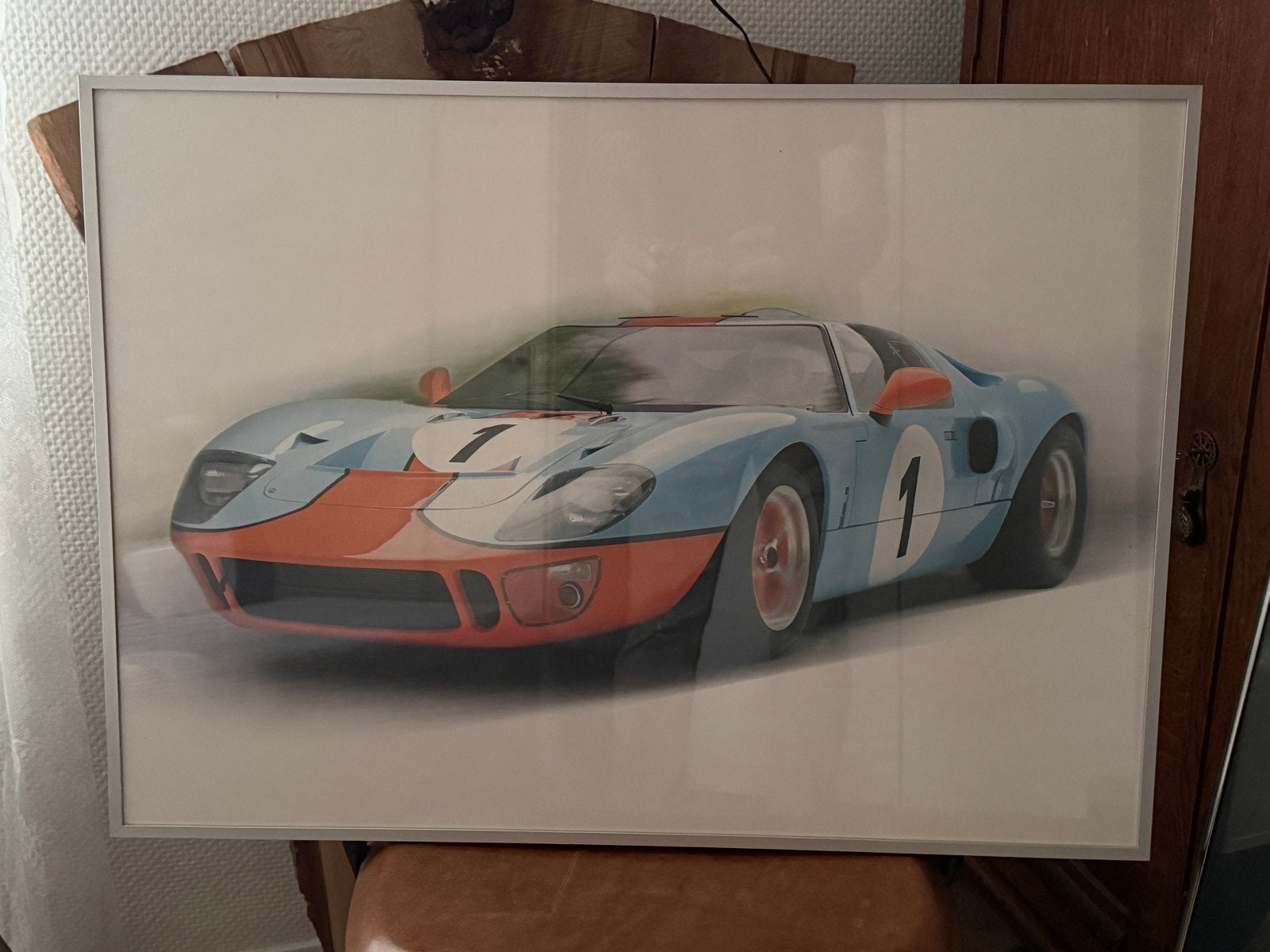 Ingelijste print van een Gulf Ford GT40 raceauto, Antiek en Kunst, Realistisch, Ophalen of Verzenden, Print, Overige onderwerpen