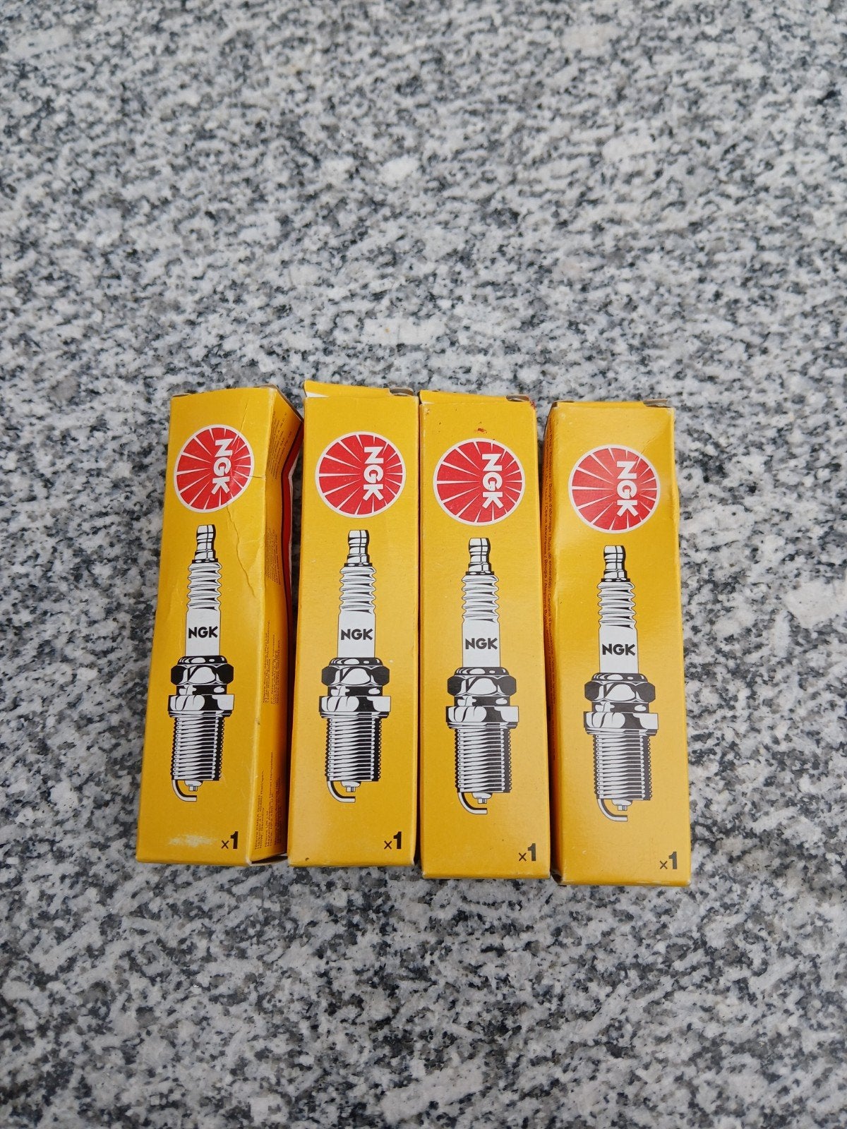 NGK TR5B-13 bougies (4 stuks), Auto-onderdelen, Motor en Toebehoren, Ophalen of Verzenden, Nieuw, Universele onderdelen