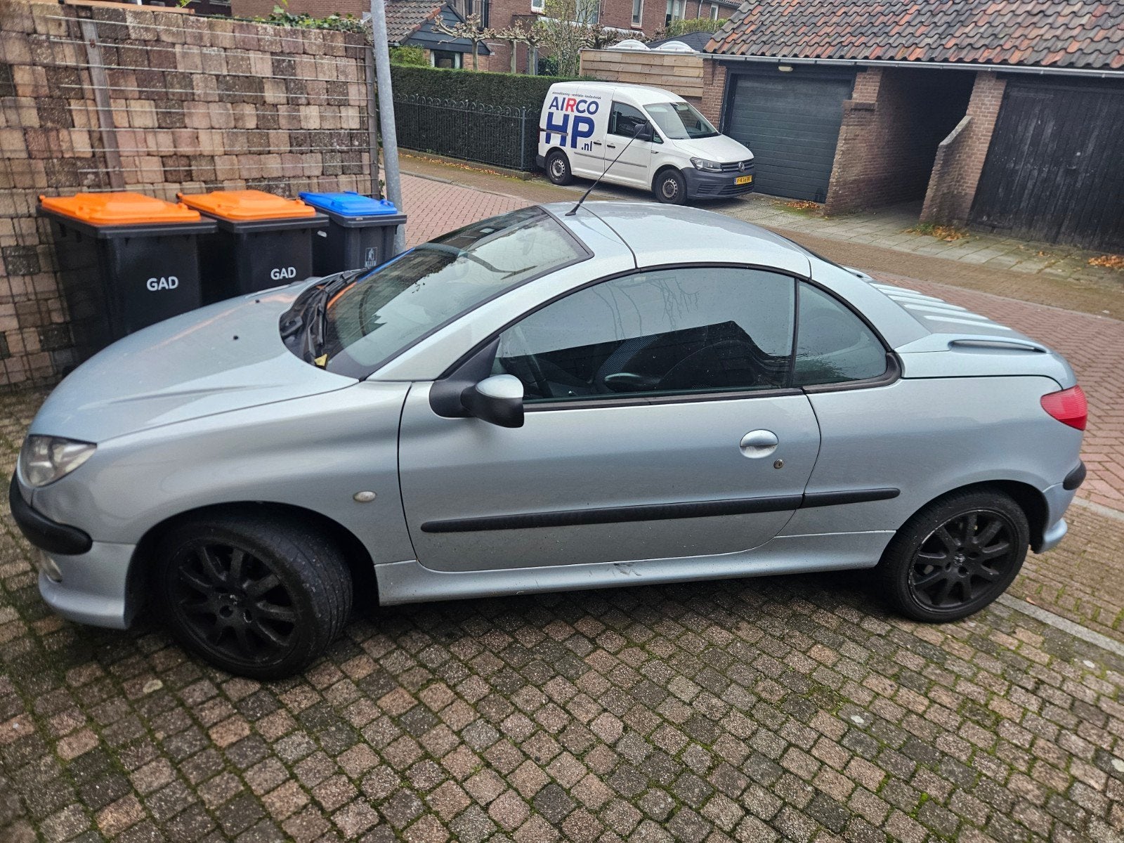 Peugeot 206cc cabrio 2.0 16V CC 2001 Blauw, 136 pk, 4 cilinders, Cabriolet, 49 €/maand