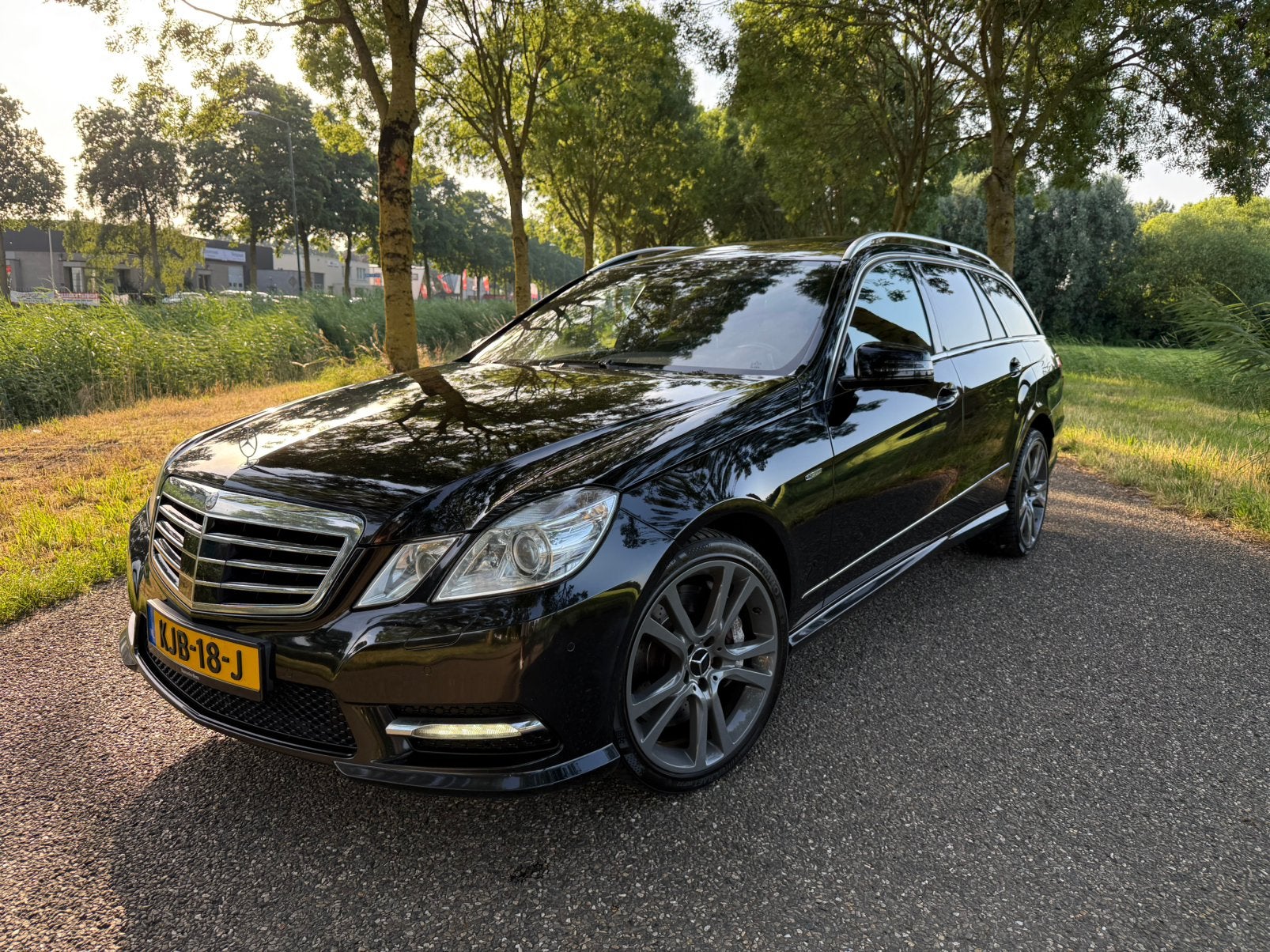 Mercedes E500 4.7 V8 Bi AMG | Night | Distronic | Airmatic |, Automaat, 8 cilinders, 402 pk, Stationwagon