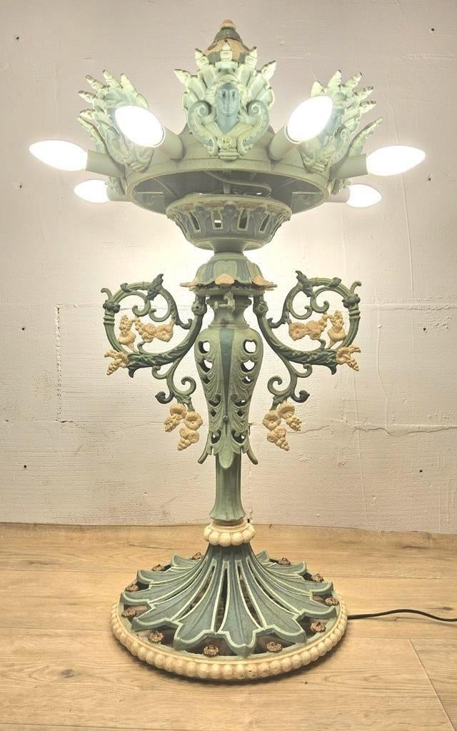 Gietijzeren Victoriaanse gietijzeren vloerlamp art nouveau, Huis en Inrichting, Lampen | Vloerlampen, ., Victoriaans / art nouveau / Jugendstil  / antiek