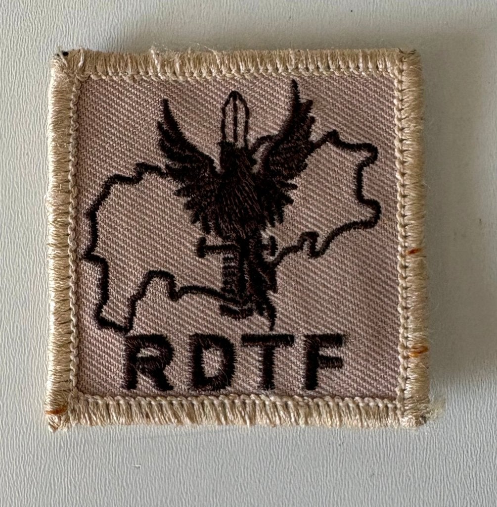 Redeployment Task Force RDTF embleem leger army defensie, Ophalen of Verzenden, Landmacht, Nederland, Embleem of Badge
