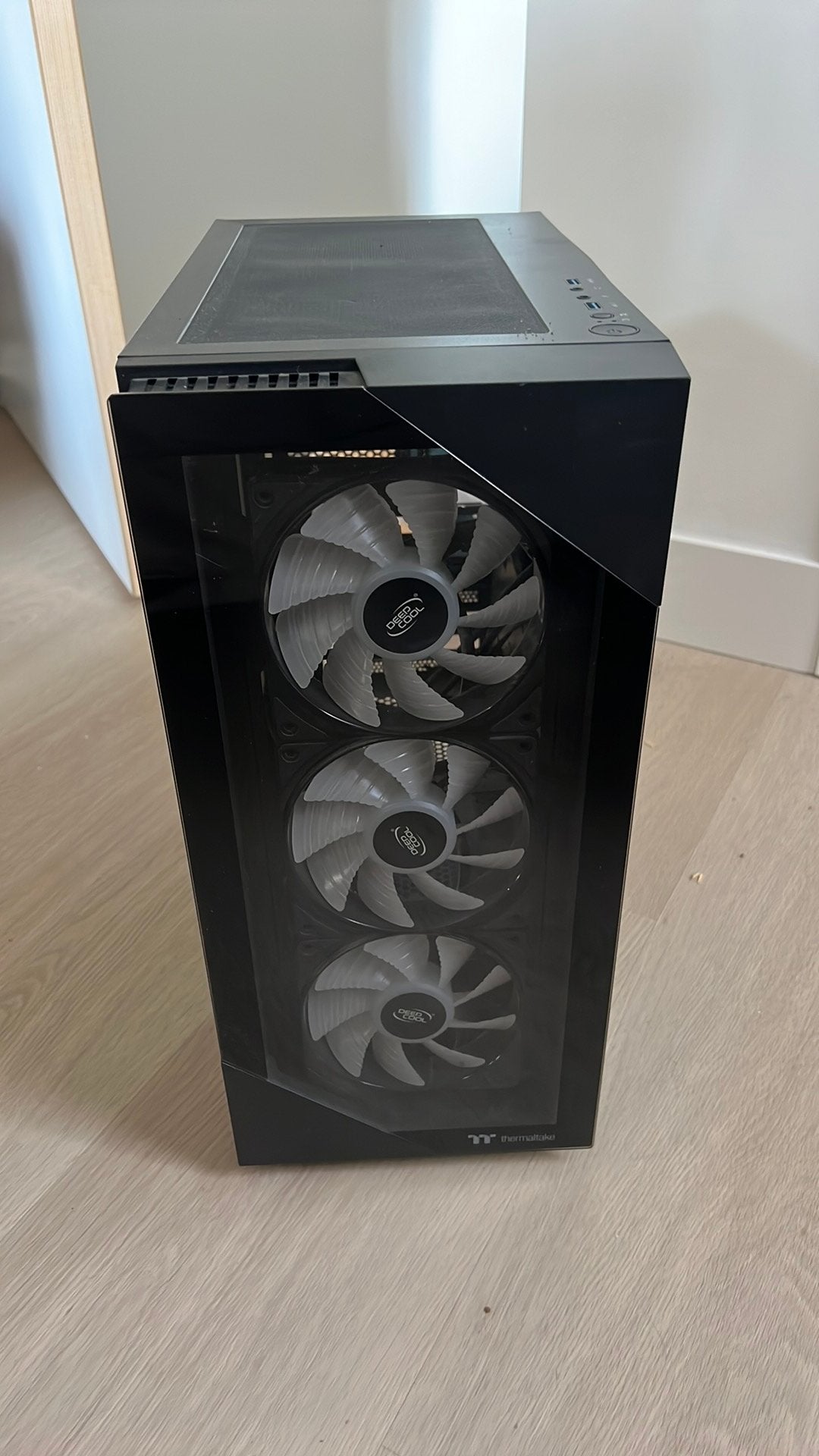 Thermaltake View 200 TG, Ophalen, Zo goed als nieuw