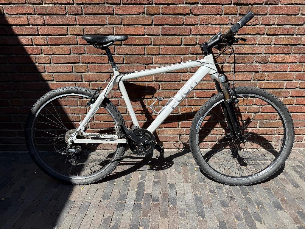 Puch Bergmeister 400 MTB / ATB – 26 inch – wit – kleine maat, Gebruikt, Velgrem, Puch, Versnellingen