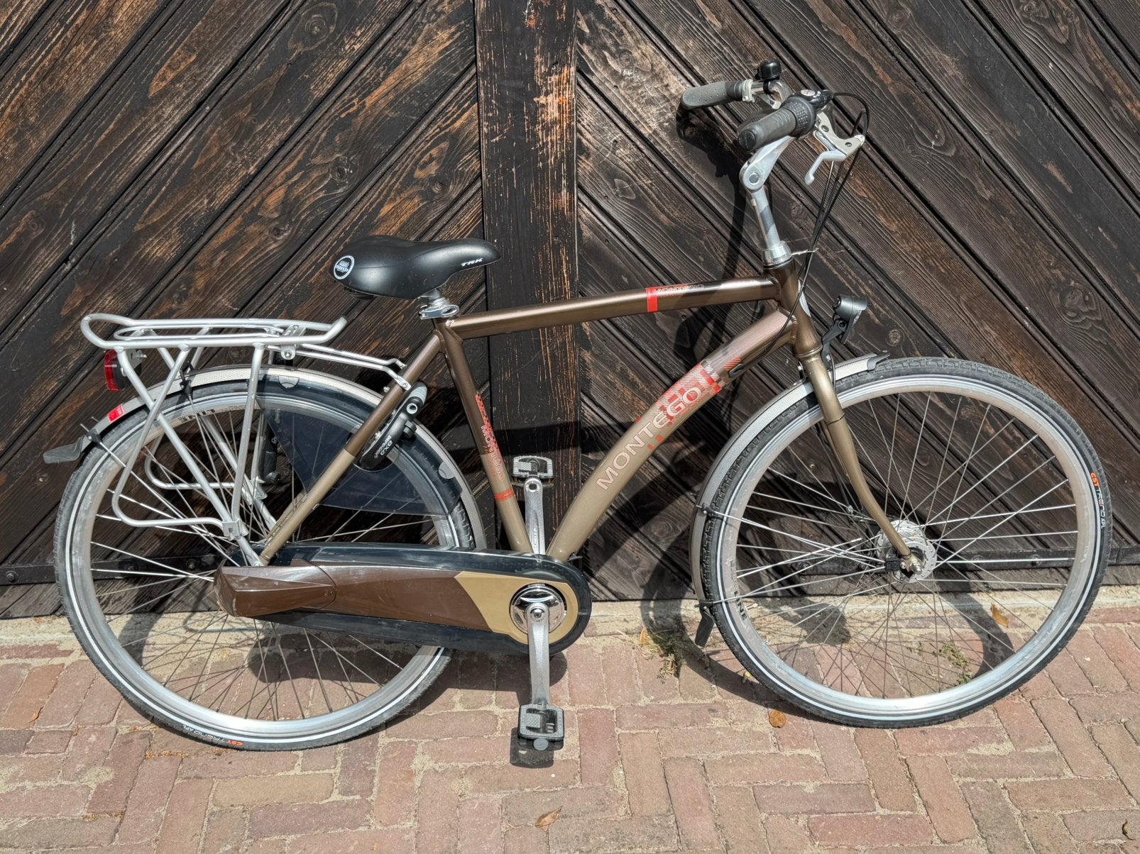 Als nieuwe Montego herenfiets 28 inch met 3v handremmen H54, Versnellingen, Zo goed als nieuw, 57 tot 61 cm, Ophalen