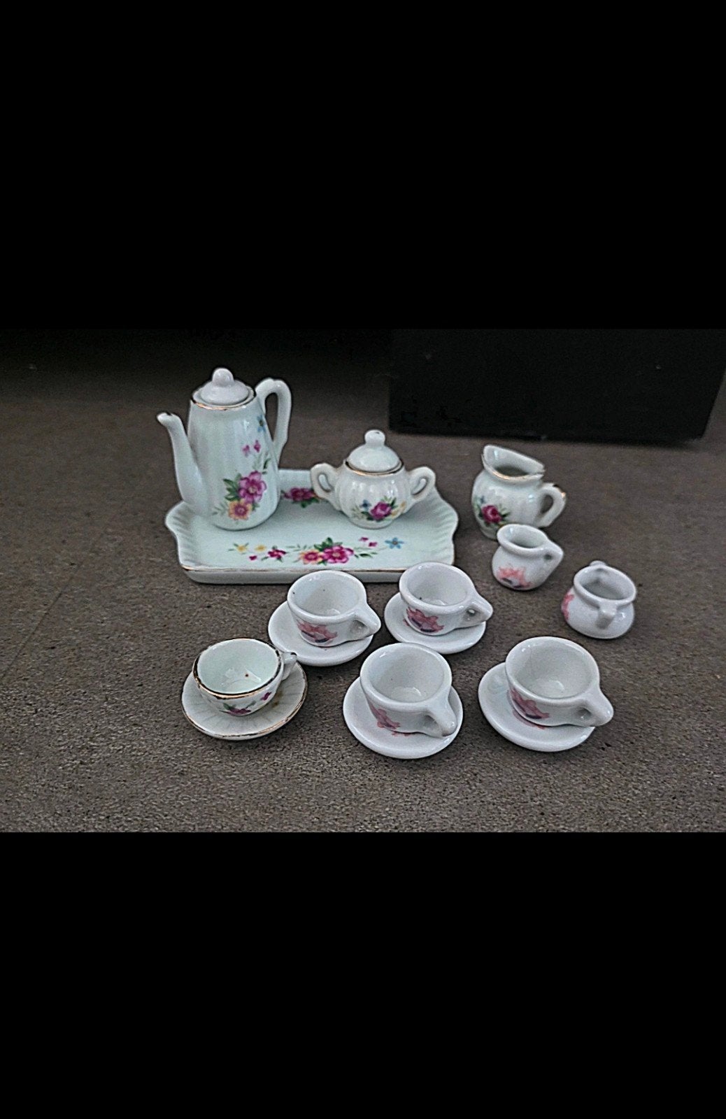 Vintage porseleinen miniatuur theeservies met bloemen, Ophalen of Verzenden