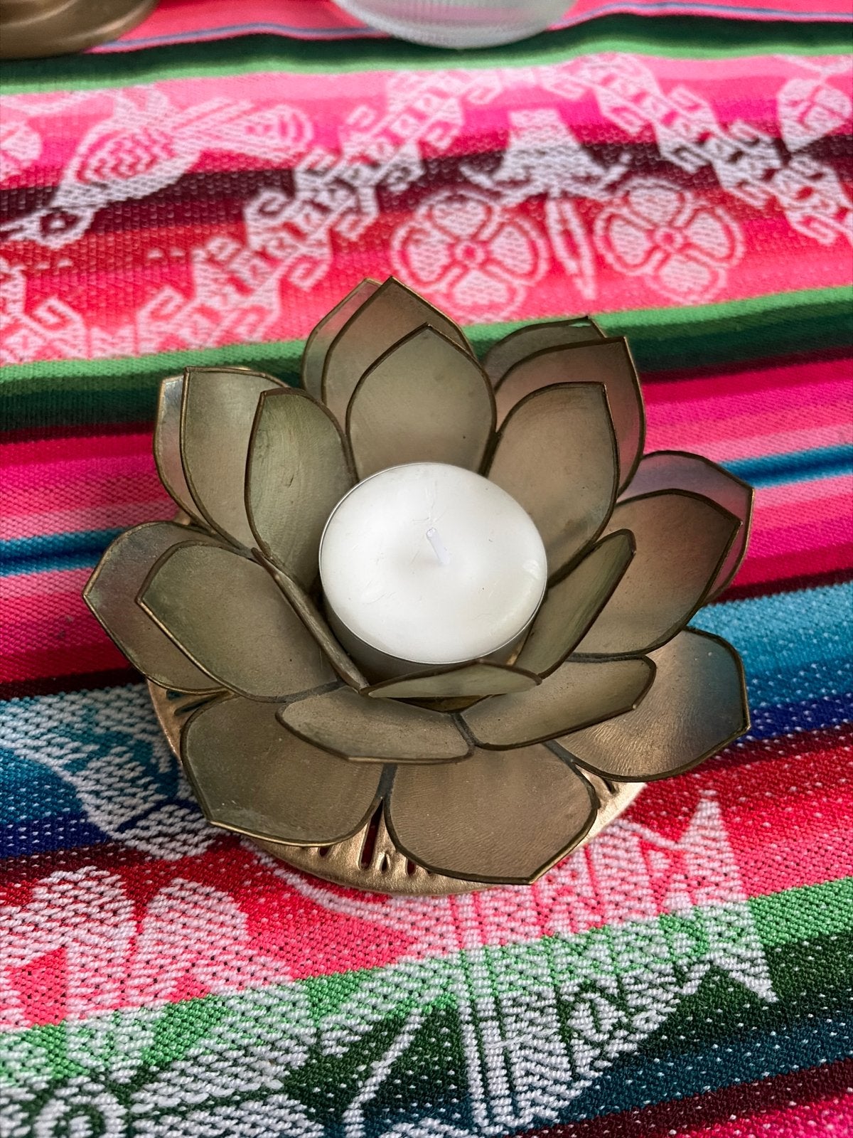 Metalen lotus waxinelichthouder, Waxinelichthouder, Ophalen of Verzenden, Zo goed als nieuw, Metaal