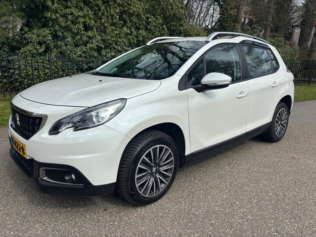 Peugeot 2008 1.2 VTI 81KW Eat6 2018 | AUTOMAAT | TREKHAAK |, 1250 kg, 1199 cc, Parkeersensor, 610 kg