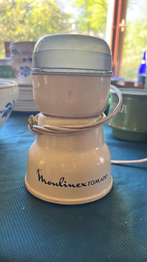 Vintage Moulinex Tomado Kruidenmolen - Crème, Antiek en Kunst, Ophalen of Verzenden