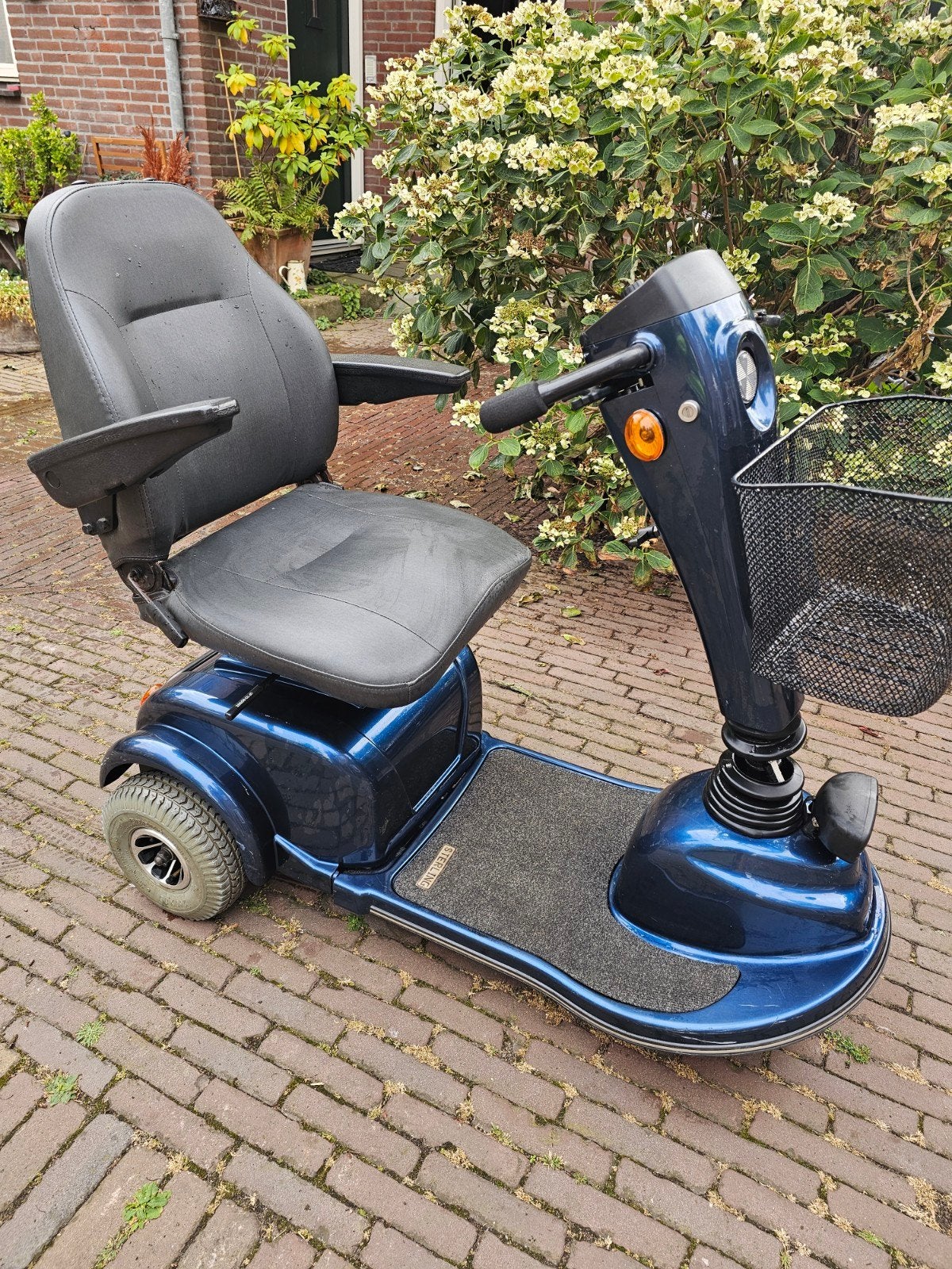 nette scootmobiel sterling, Ophalen, Sterling