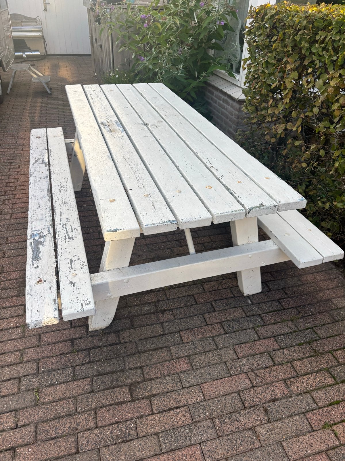 Witte picknicktafel met gebruikssporen, Tuin en Terras, Ophalen, Gebruikt, Rechthoekig, Hout