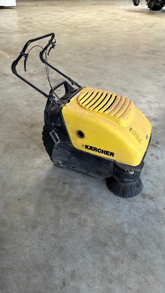 Karcher KSM 750 veegmachine benzinemotor, Tuin en Terras, Veegmachines, Ophalen, Gebruikt