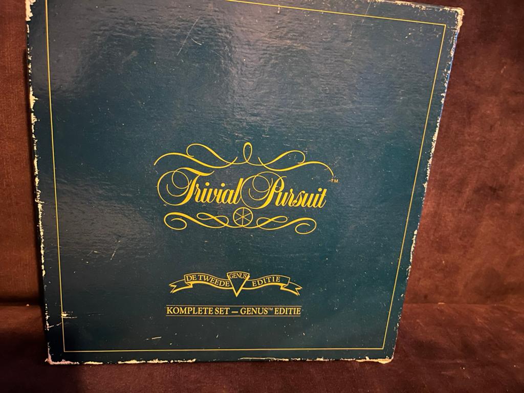 Trivial Persuit / Triviant 2de Editie, Hobby en Vrije tijd, Gezelschapsspellen | Bordspellen, Ophalen of Verzenden, Gebruikt