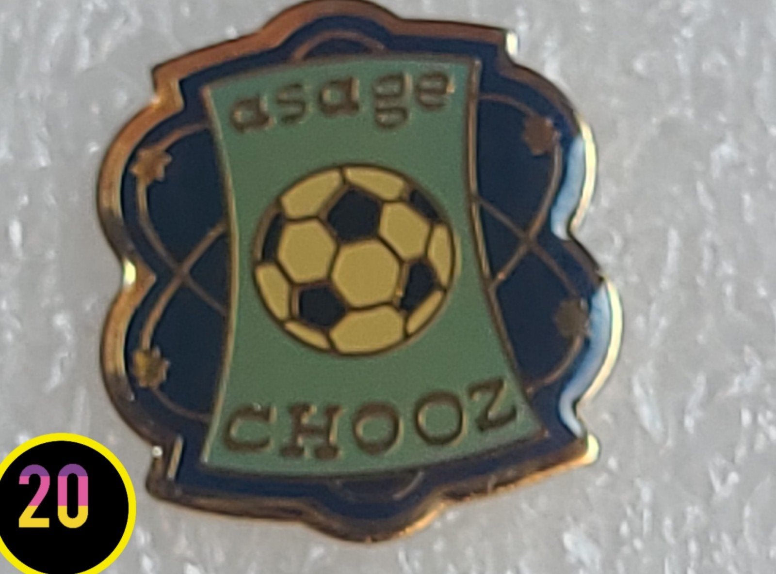 Vintage ASAGE Chooz voetbal pin - Zeldzaam verzamelobject, Verzenden