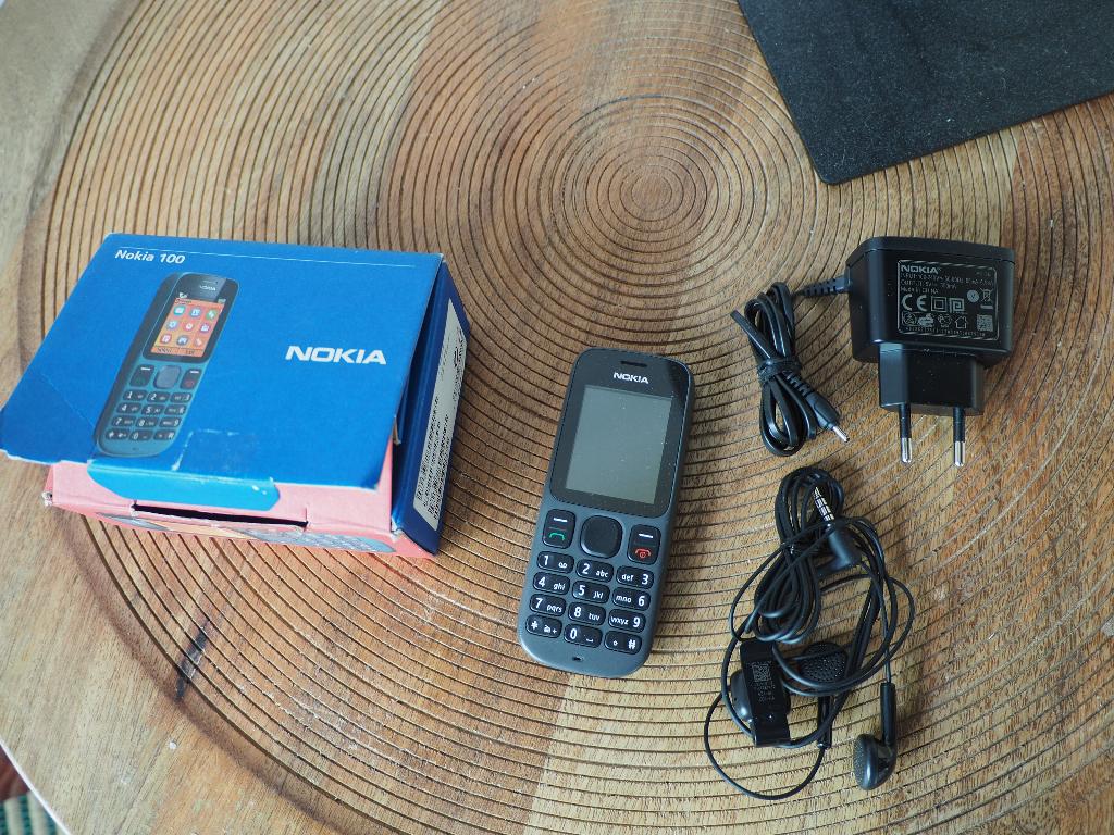 Nokia 100, Ophalen, Nieuw, Zwart