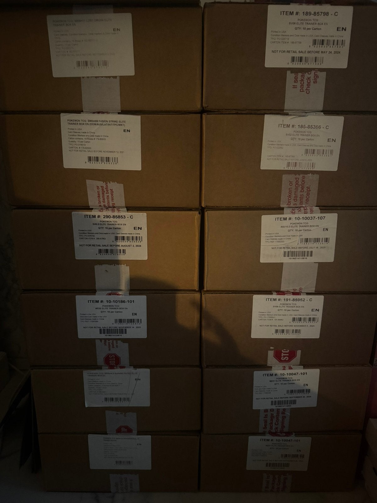 Pokemon elite trainer box cases, Ophalen of Verzenden, Zo goed als nieuw, Boosterbox